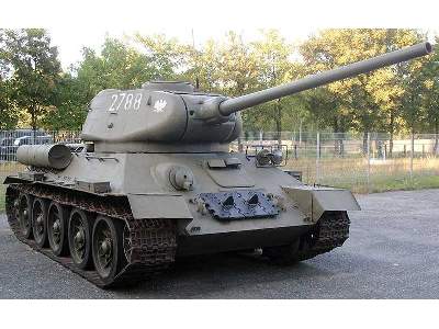 T-34-85 Russian medium tank - image 4