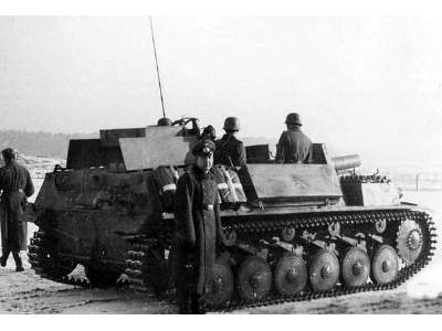Sturmpanzer II German 15 cm self-propelled gun - image 10