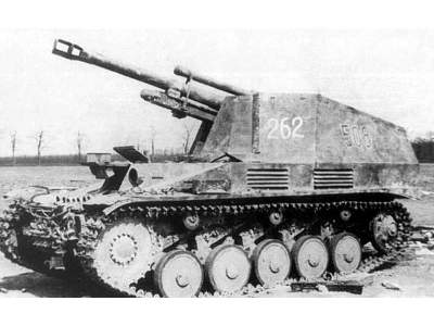 German 10.5 cm self-propelled gun Wespe - image 7