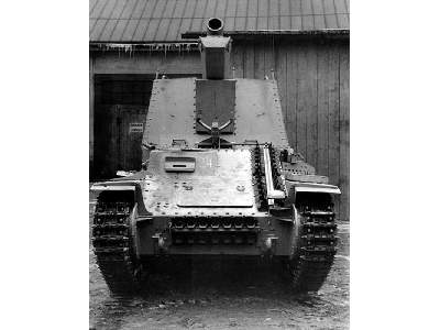 Grille Sd.Kfz.138/1 German 15 cm self-propelled gun - image 11