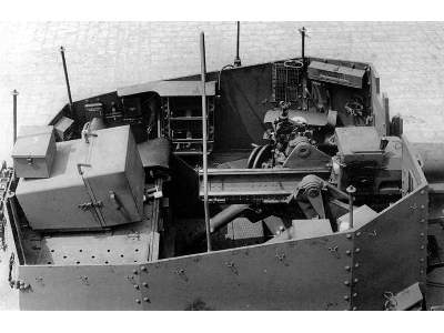 Grille Sd.Kfz.138/1 German 15 cm self-propelled gun - image 12