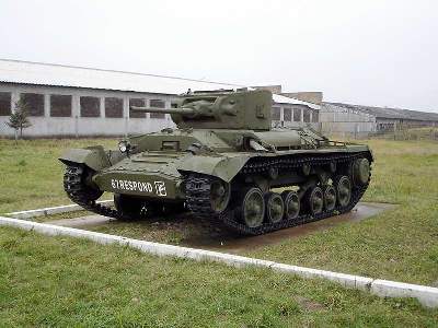 British infantry tank Valentine IV Mk.III - image 4