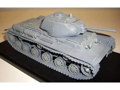 KV-1S Russian high-speed heavy tank - image 10