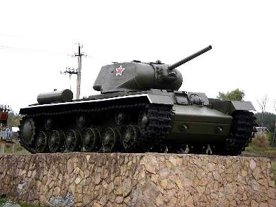 KV-1S Russian high-speed heavy tank - image 12