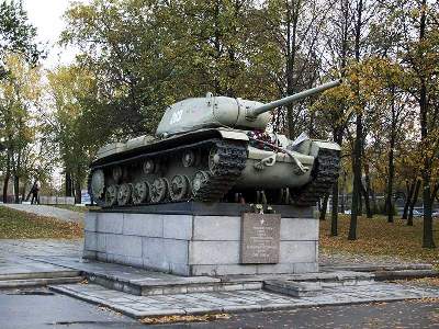 KV-85 Russian heavy tank - image 6