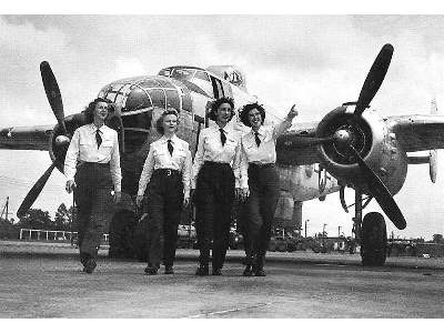 North American B-25C Mitchell American medium bomber - image 9