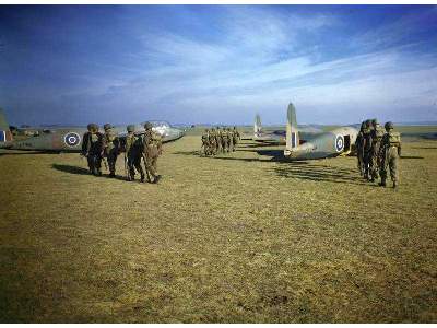 GAL.48 Hotspur Mk.II British troop carrying glider - image 10