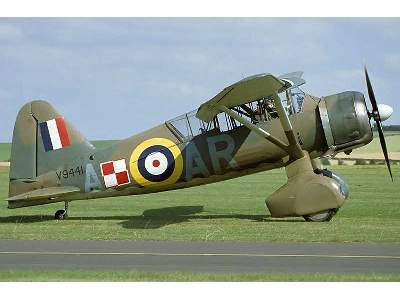 Westland Lysander British multirole plane - image 7