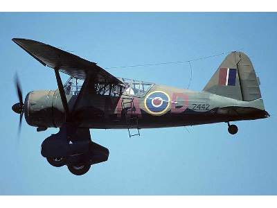 Westland Lysander British multirole plane - image 8