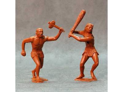 Cavemen, set of two figures #1 (15 cm) - image 1