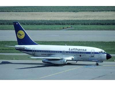 Boeing 737-100 American short-haul airliner, Lufthansa - image 11