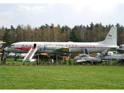 Ilyushin Il-18D Russian medium-haul airliner, Aeroflot / Domoded - image 8