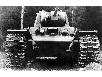 KV-8S Russian heavy flamethrower tank - image 4