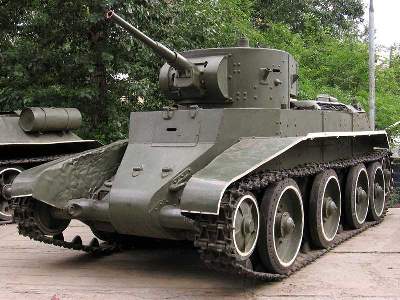 BT-7 Russian light tank, model 1935, early version - image 10