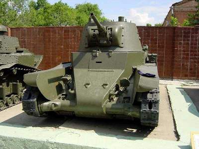 BT-7 Russian light tank, model 1937, early version - image 13