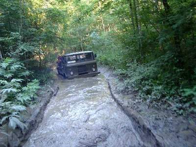 GAZ-66V Russian airborne military truck - image 12