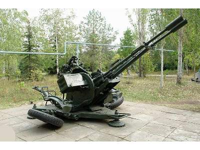 ZU-23-2 Russian anti-aircraft gun - image 3