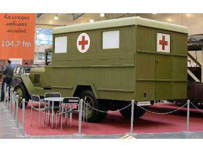 ZiS-44 Russian military ambulance - image 6