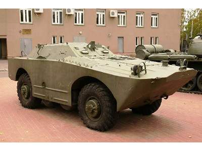 BRDM-U Russian armoured reconnaissance / patrol vehicle - comman - image 10