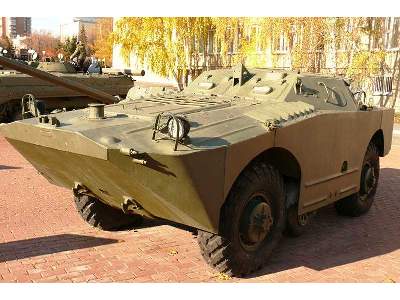 BRDM-U Russian armoured reconnaissance / patrol vehicle - comman - image 13