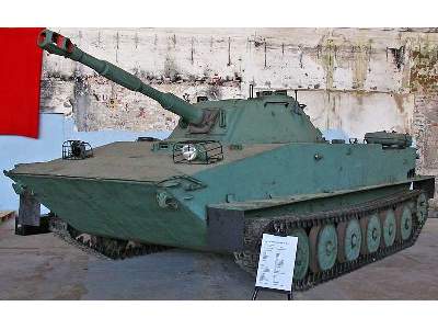 PT-76B Russian amphibious light tank - image 5