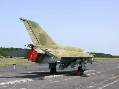 Mikoyan-Gurevich 21bis Russian tactical jet fighter - image 5