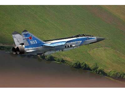 Mikoyan-Gurevich 31BM Russian jet interceptor - image 3