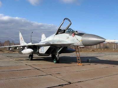 Mikoyan-Gurevich 29 (9-13) Russian tactical jet fighter - image 3