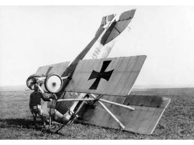 Hansa-Brandenburg D.I Austro-Hungarian fighter - image 8