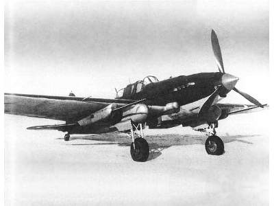 Ilyushin Il-2 M Russian ground-attack aircraft - image 2