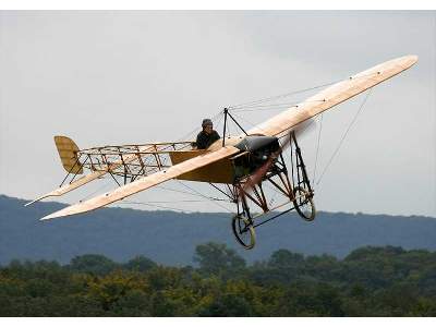 Bleriot XI French aircraft - image 7
