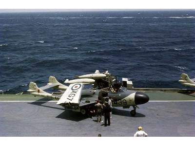 Sea Venom British carrier-borne jet fighter - image 8