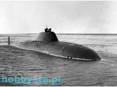 Alfa class Russian nuclear powered submarine [project 705/705K L - image 9
