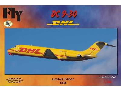 McDonnell Douglas DC 9-30 DHL - image 1