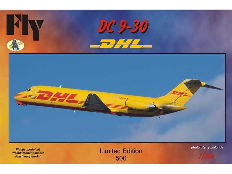 McDonnell Douglas DC 9-30 DHL - image 1