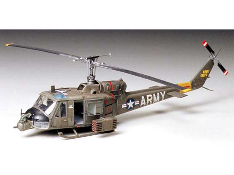 Bell UH-1B Huey - image 1