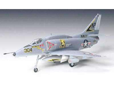 Douglas A-4E/F Skyhawk - image 1