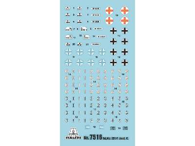 Sd.Kfz. 251/1 Ausf. C - 2 fast assembly models - image 3