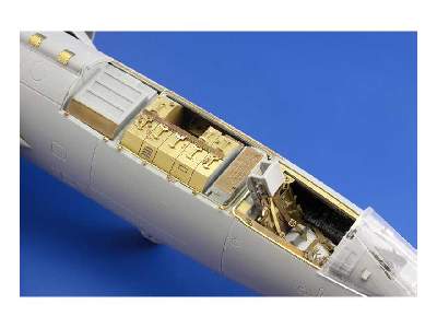 F-104C electronic equipment 1/32 - Italeri - image 4