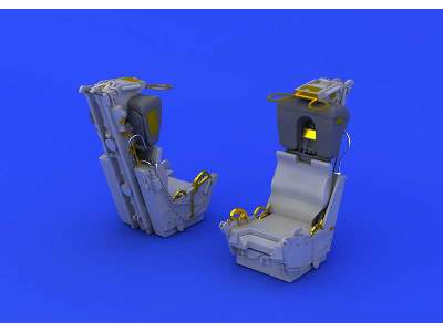 F-4B ejection seats late 1/48 - Academy Minicraft - image 8