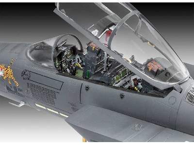 F-15E Strike Eagle & Bombs - image 3