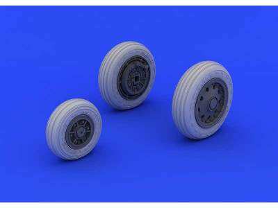 F-104 undercarriage wheels early 1/32 - Italeri - image 5