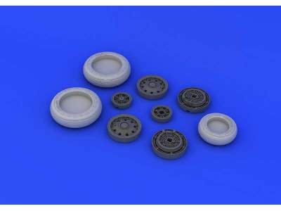 F-104 undercarriage wheels early 1/32 - Italeri - image 6