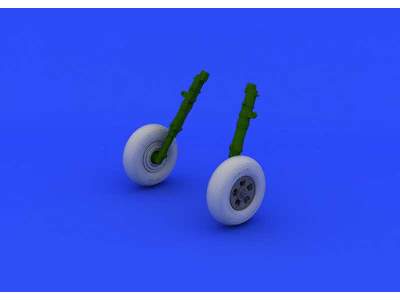 Spitfire Mk. V wheels 1/48 - Airfix - image 1