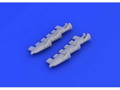 Spitfire Mk. V exhaust stacks fishtail 1/48 - Airfix - image 4