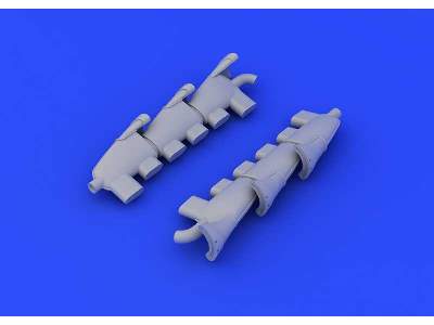 Spitfire Mk. V exhaust stacks fishtail 1/48 - Airfix - image 5