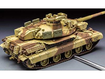French Main Battle Tank AMX -30B2 - image 10