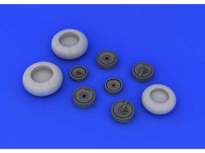 Do 335B wheels 1/32 - Hong Kong Models - image 1