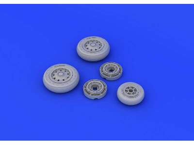 F-104 undercarriage wheels early 1/48 - Hasegawa - image 4