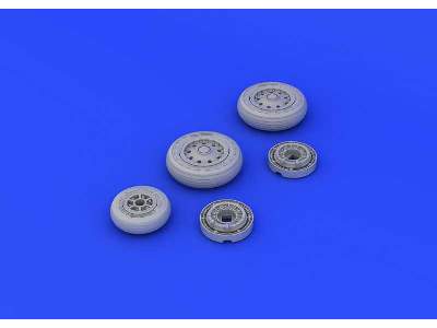 F-104 undercarriage wheels early 1/48 - Hasegawa - image 5